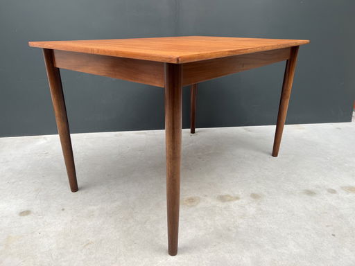 Mid Century dining room table, extendable 