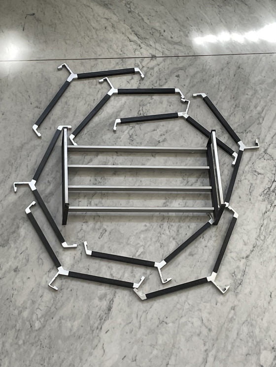 Image 1 of Appendiabiti vintage con grucce