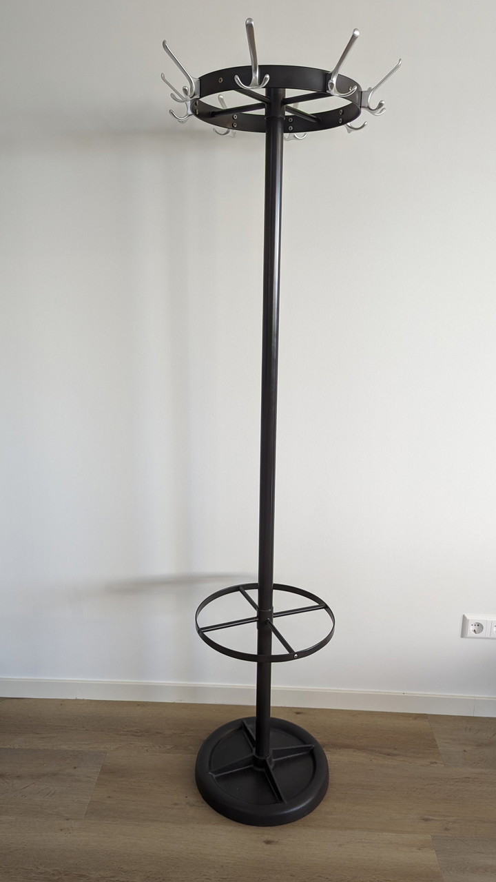 Circular Coat Rack Vintage Industrial Round Shaped Steel Coat Rack