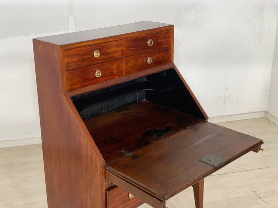 Image 1 of Mobiletto scrittoio in mogano con cassettiera vintage