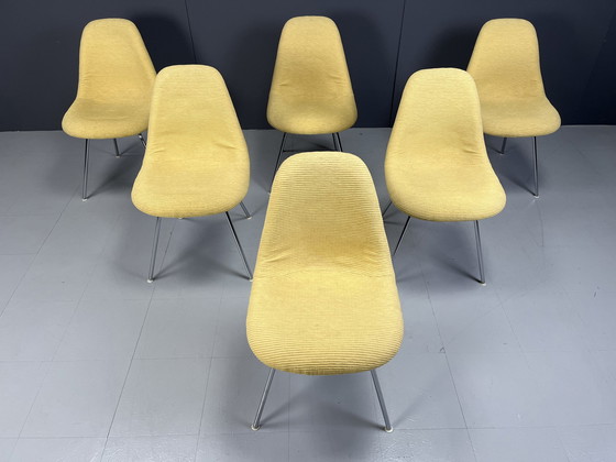 Image 1 of Chaises de salle à manger Eames en fibre de verre pour herman Miller, 1970