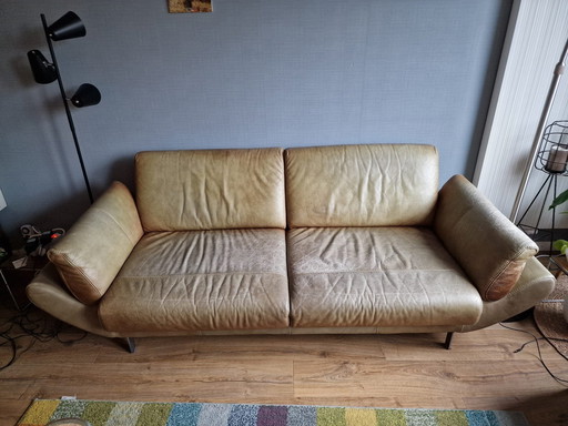 Solid sofa, Refurbisher