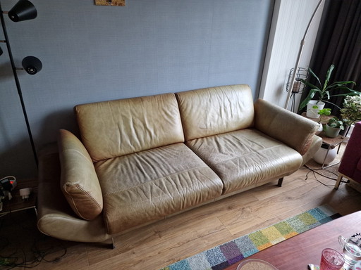 Solid sofa, Refurbisher