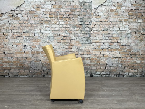 Image 1 of Montis Sting jaune - fauteuil