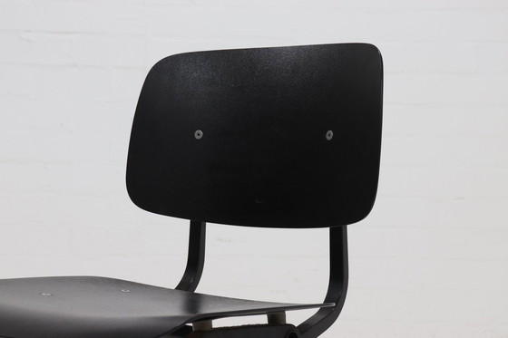 Image 1 of Vintage Friso Kramer for Ahrend Cirkel Revolt Chair