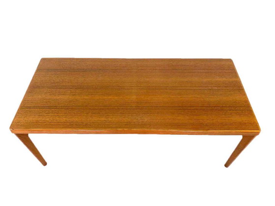 Image 1 of Tavolino da caffè vintage in teak di Henning Kjaernulf, design danese