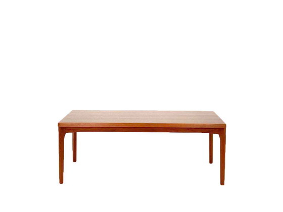 Image 1 of Tavolino da caffè vintage in teak di Henning Kjaernulf, design danese