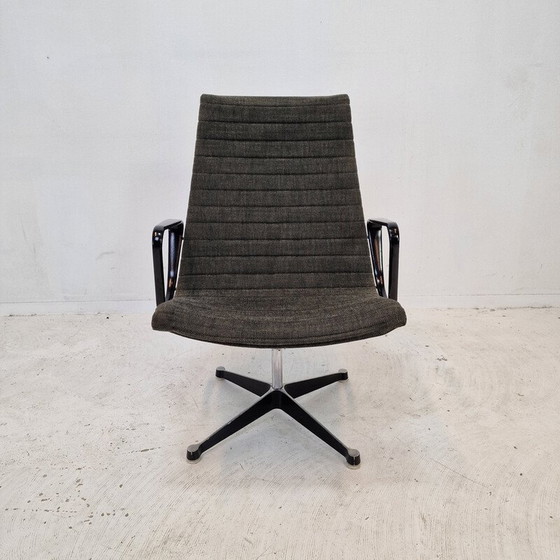 Image 1 of Vintage EA 116 aluminum armchairs by Charles and Ray Eames for Herman Miller, 1960