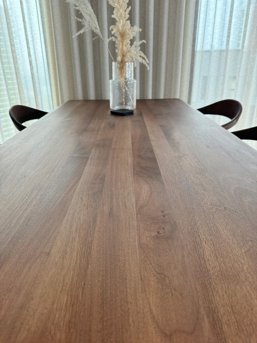 Artisan Latus Dining Table