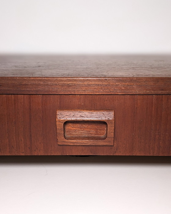 Image 1 of Armoire murale flottante Mid Century