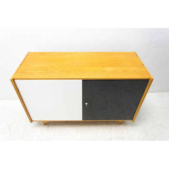 Image 1 of Vintage U-450 lowboard in beech by Jiří Jiroutek for Interiér Praha, Czechoslovakia 1960