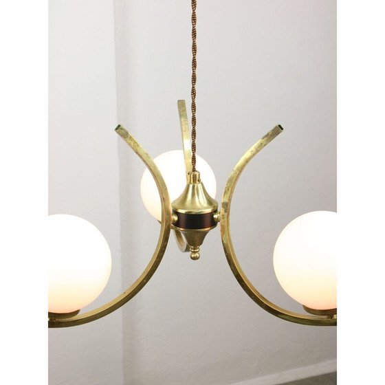 Image 1 of Vintage chandelier in brass and opaline glass, Italy