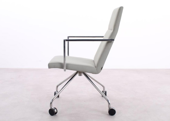 Image 1 of Martela Form chair beige