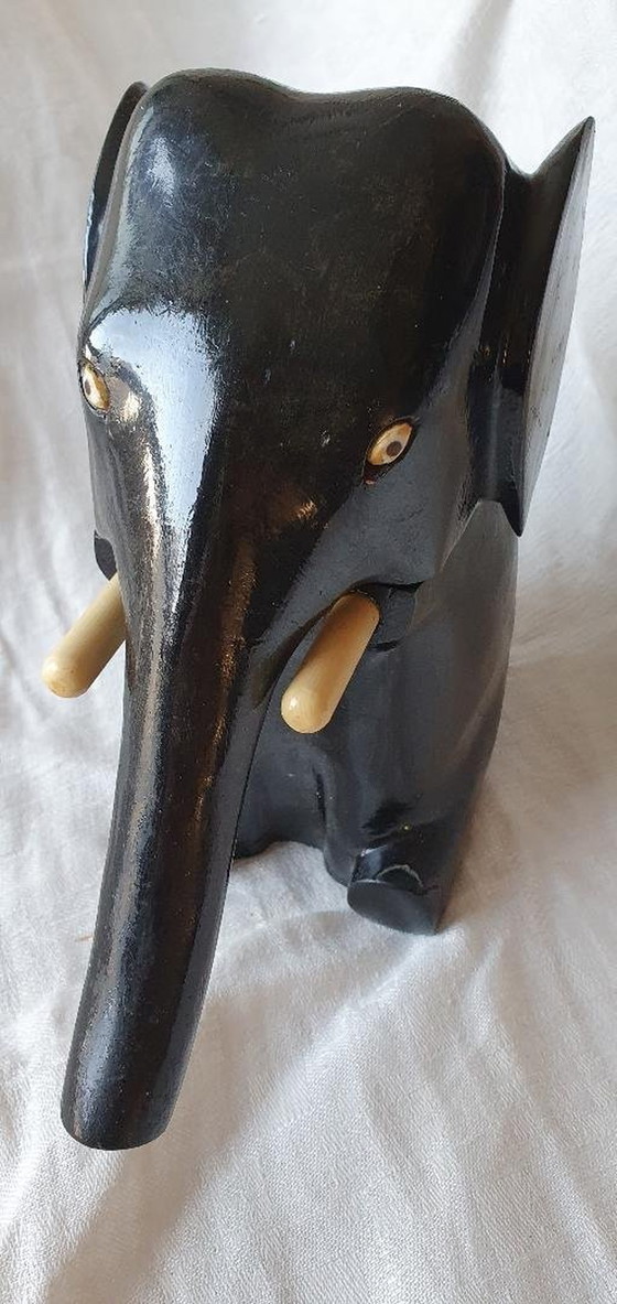 Image 1 of Cascanueces de elefante Art Déco