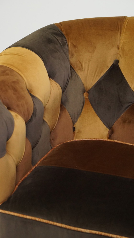 Image 1 of 4 poltrone Chesterfield Club in tessuto