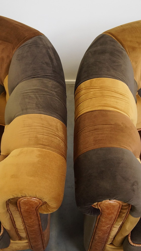 Image 1 of 4 poltrone Chesterfield Club in tessuto