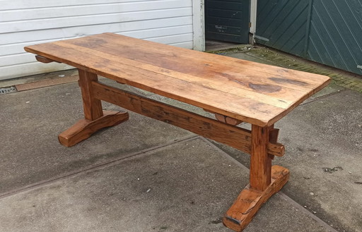 Antiekelandelijke massief houten eettafel