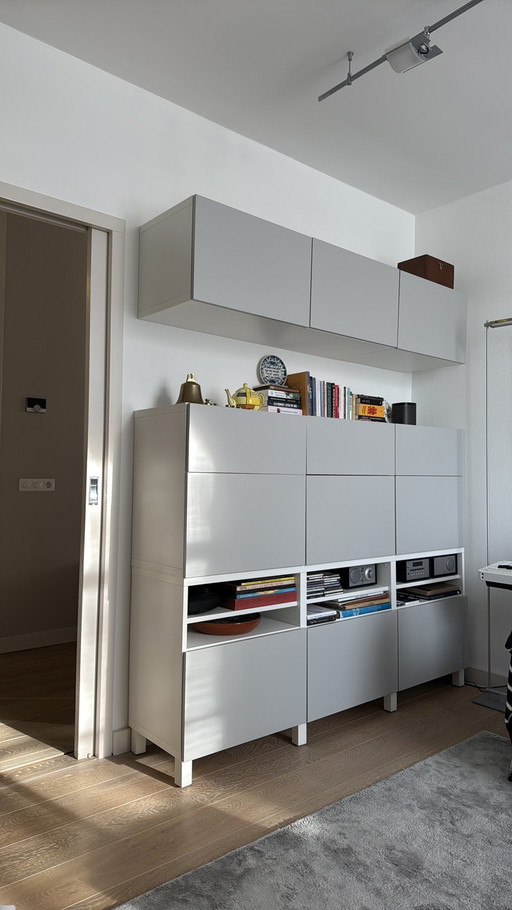 4 White - Gray Cabinets for €750