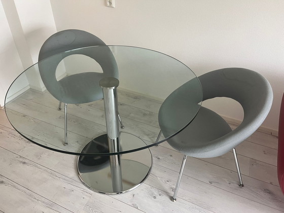 Image 1 of Metaform dining room table round