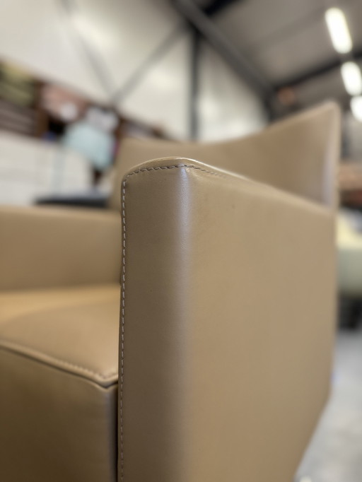 Jori Kubolo Armchair Beige leather Design chair