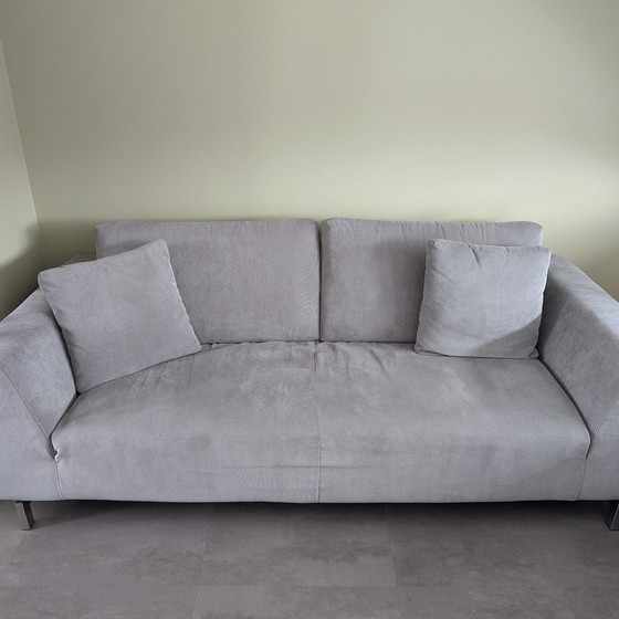 Image 1 of Zuiver Dragon rib 3-seater sofa