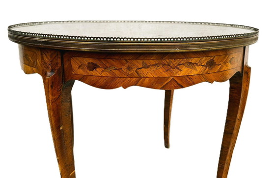 Image 1 of Pedestal table