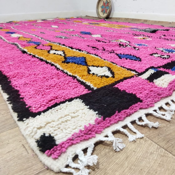 Image 1 of Handgewebter Rosa Und Weißer Berber-Teppich Aus Naturwolle - Handmade Pink And White Berber Carpet From Natural Wool