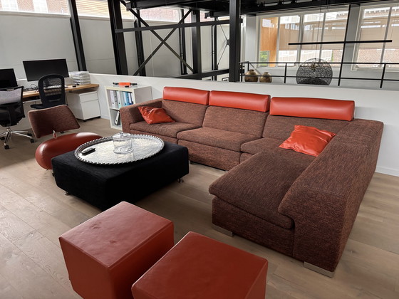 Image 1 of Leolux lounge sofa with matching Pallone chair