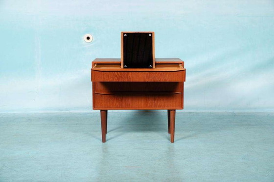 Image 1 of Vintage refurbished Danish chest of drawers with mirror, 60s chest