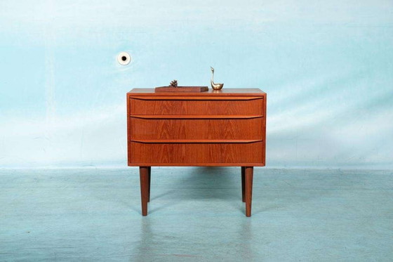 Image 1 of Vintage refurbished Danish chest of drawers with mirror, 60s chest