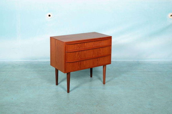 Image 1 of Vintage refurbished Danish chest of drawers with mirror, 60s chest