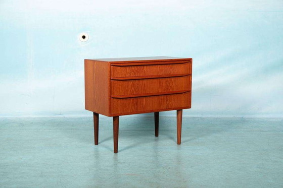 Image 1 of Vintage refurbished Danish chest of drawers with mirror, 60s chest