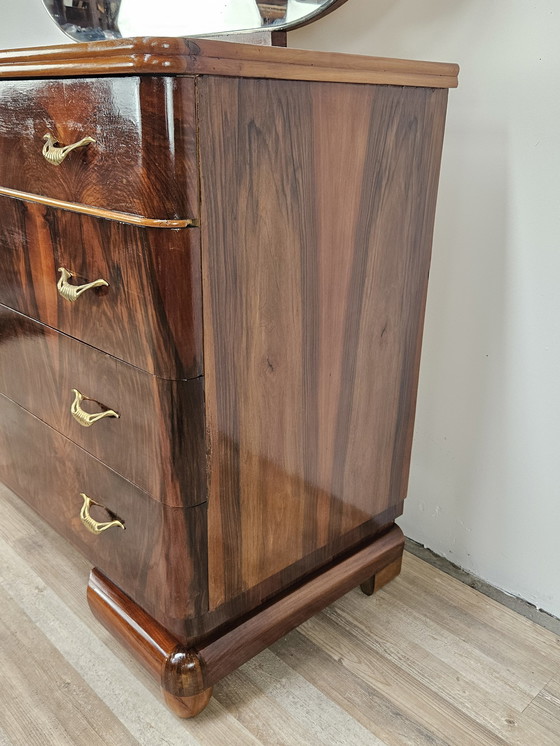 Image 1 of Art Decò Four-Drawer Chest Of Drawers In Walnut And Maple With Mirror