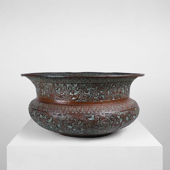 Image 1 of Antico vaso ottomano rotondo in rame inciso, ca. 1850