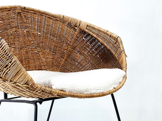 Image 1 of Rattan and bouclé easy chair