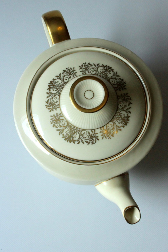 Image 1 of Bavaria ivory teapot porcelain white/gold with gold rim