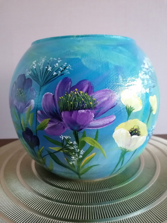 Image 1 of Evalien Ritmeester 'Blue Sky' globe vase