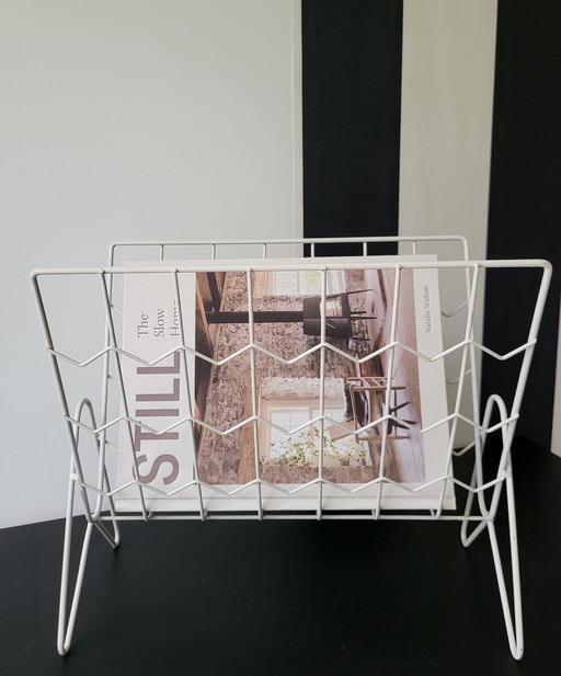 Vintage Retro Magazine Rack From The 50s/60s