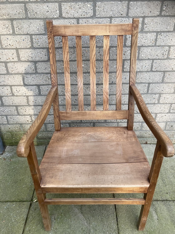 Image 1 of Sillón antiguo.