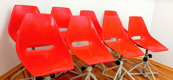 Image 1 of Swivel Chair Attributed To Miroslav Navratil For Vertex, 1960S