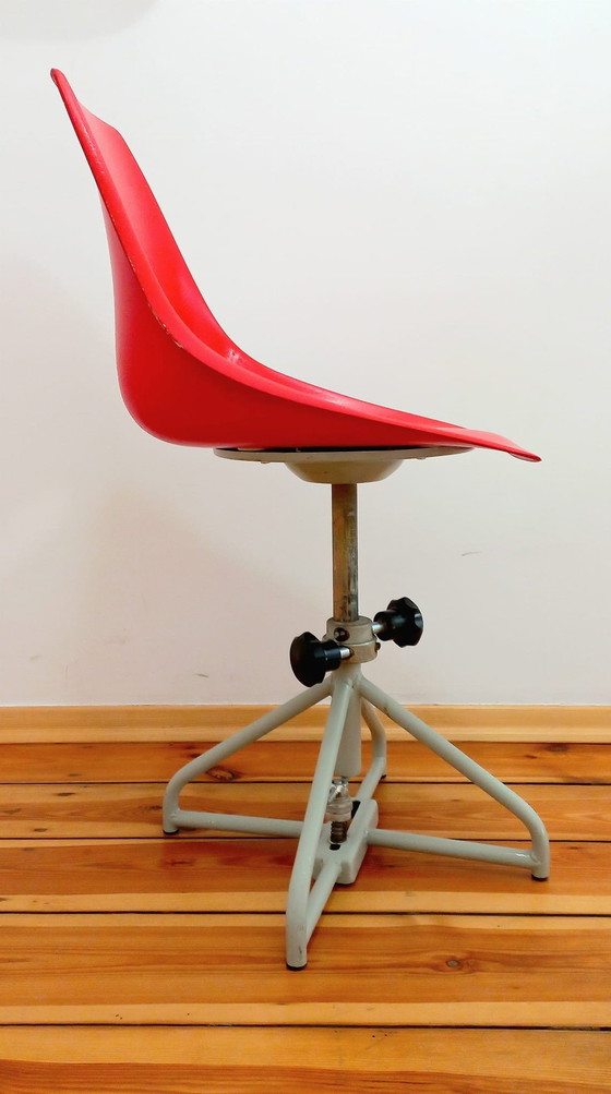 Image 1 of Swivel Chair Attributed To Miroslav Navratil For Vertex, 1960S