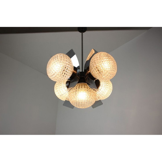 Image 1 of Lampadario vintage in metallo e vetro opalino, Cecoslovacchia 1965