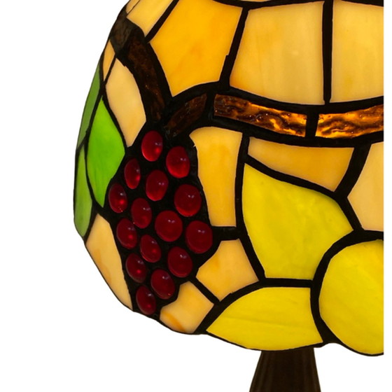 Image 1 of Tiffany style table lamp - Stained glass shade and decorative base - Ca. 1980’s (no cracks)