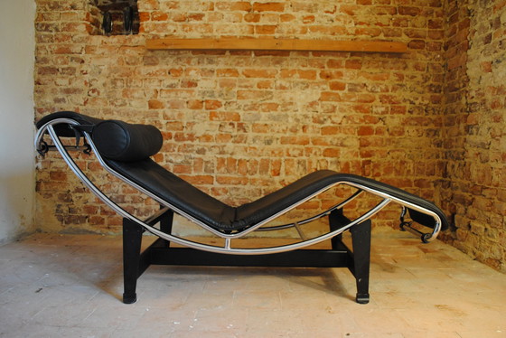 Image 1 of Lc4 Le Corbusier