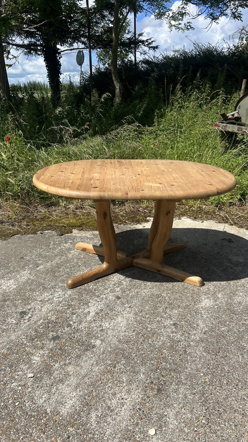 Danish pine extendable table