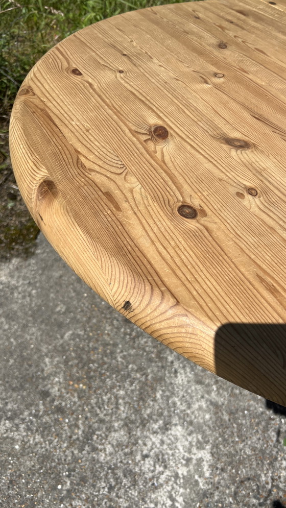 Image 1 of Danish pine extendable table