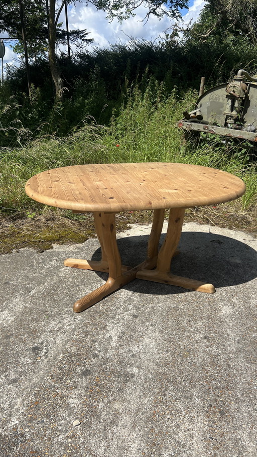 Danish pine extendable table