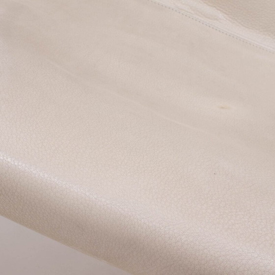 Image 1 of Poltrona vintage JJ in pelle crema di Antonio Citterio per B&amp;B Italia 2012