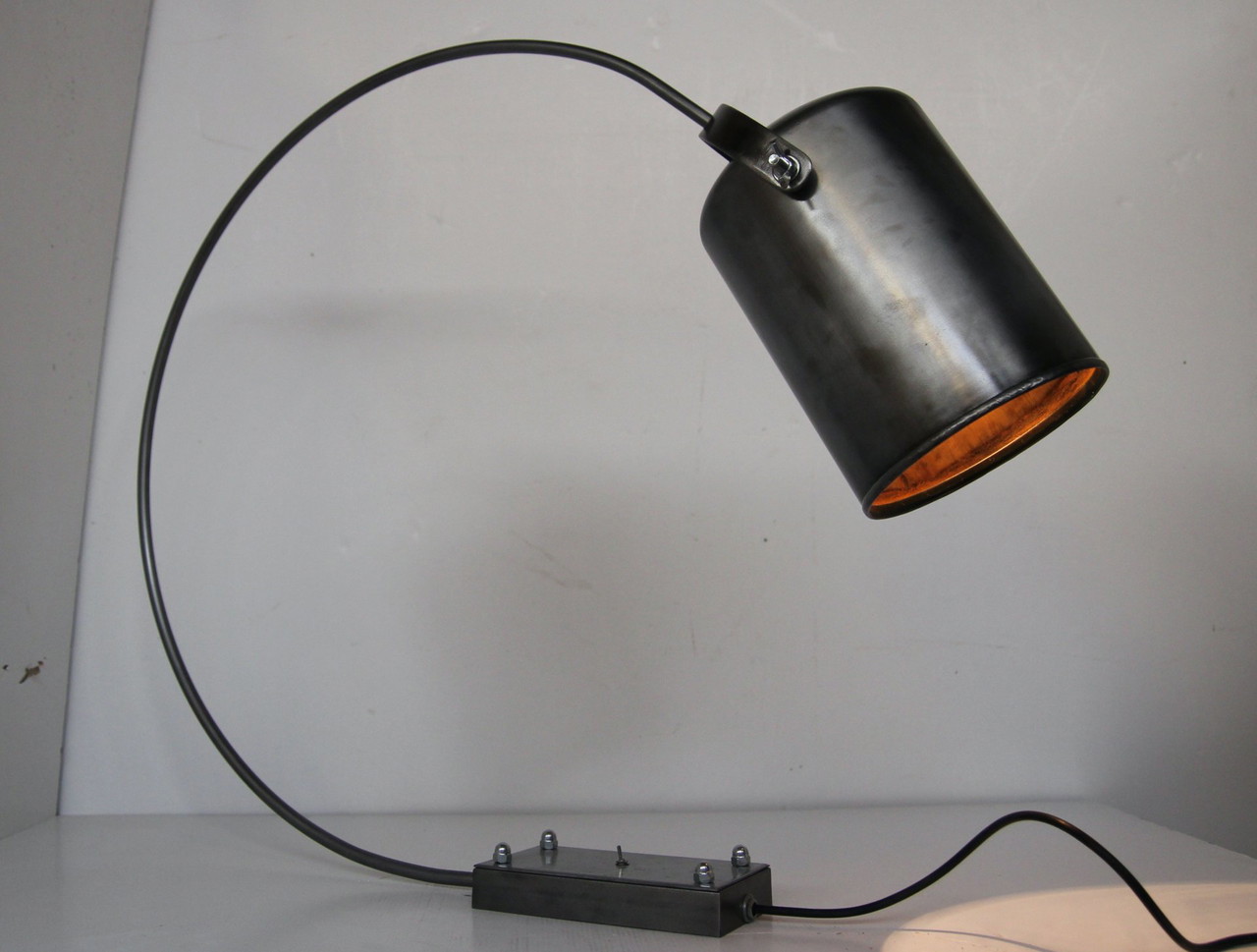 Lampada ad arco moderna
