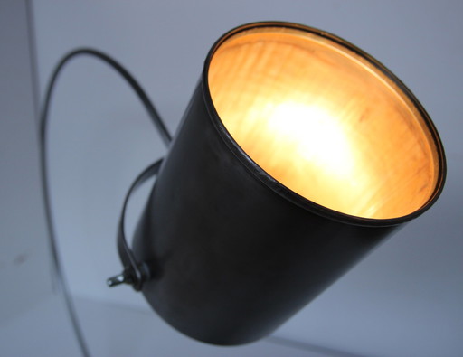 Modern arc lamp